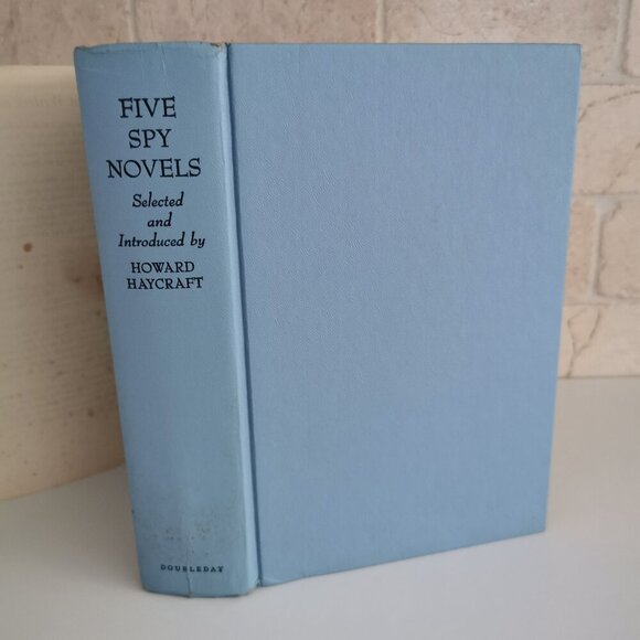 1960s Five Spy Novels Hardcover Book Vintage Blue Mystery Anthology Thrillers - Picture 2 of 9